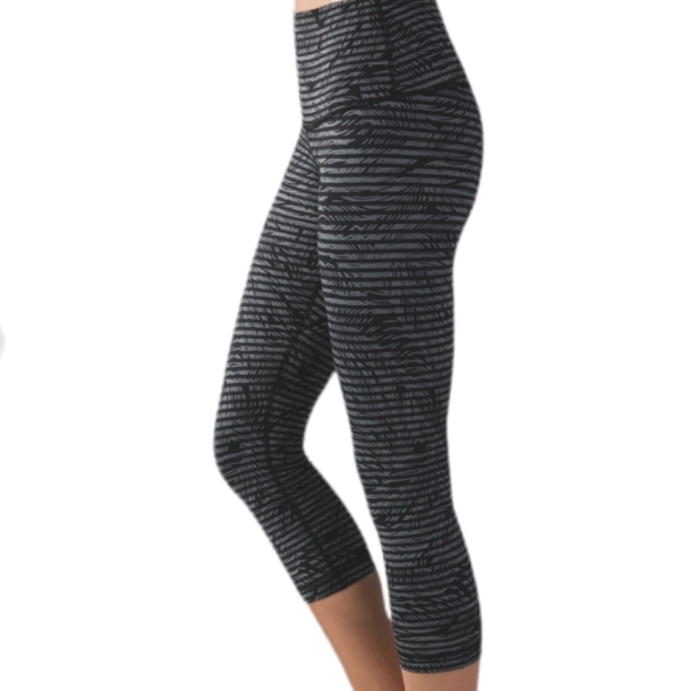 Lululemon Wunder Under Crop Leggings Size 2